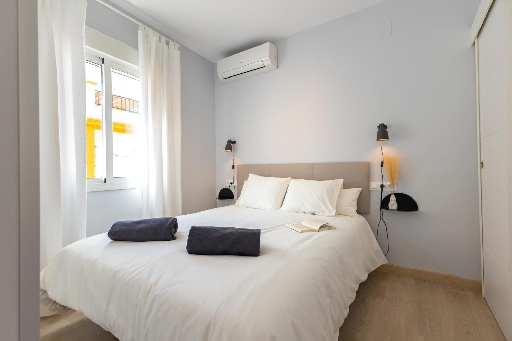 Charming 2 Bedroom Apartment At Iconic Triana Neighborhood By Ocityzen Sevilla Exterior foto